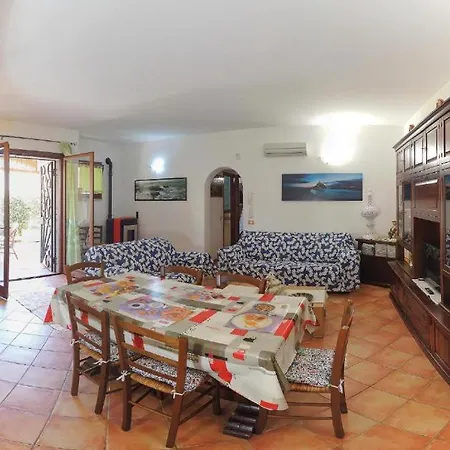 Casa Cannugia By La Via Del Mare Viaggi E Vacanze בית נופש