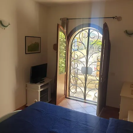 Feriehus Casa Cannugia By La Via Del Mare Viaggi E Vacanze