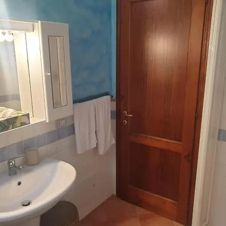 בית נופש Casa Cannugia By La Via Del Mare Viaggi E Vacanze וילסימיוס