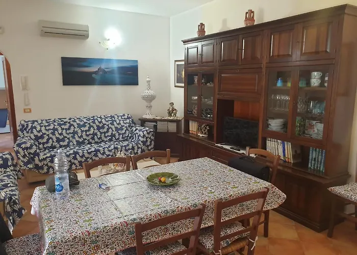 Feriehus Casa Cannugia By La Via Del Mare Viaggi E Vacanze